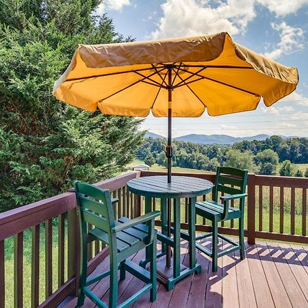 Blue Ridge Mountain Cabin With Views And Hot Tub Sparta Eksteriør bilde
