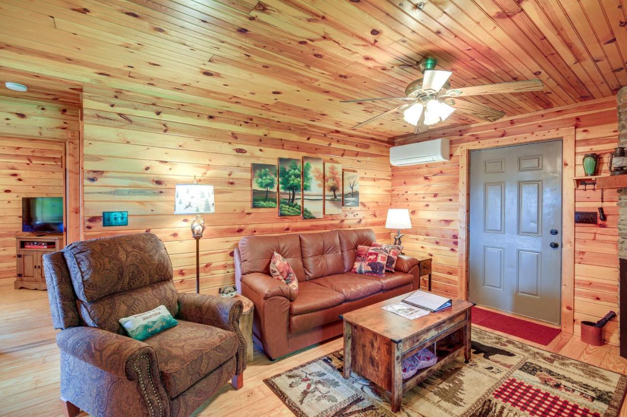 Blue Ridge Mountain Cabin With Views And Hot Tub Sparta Eksteriør bilde