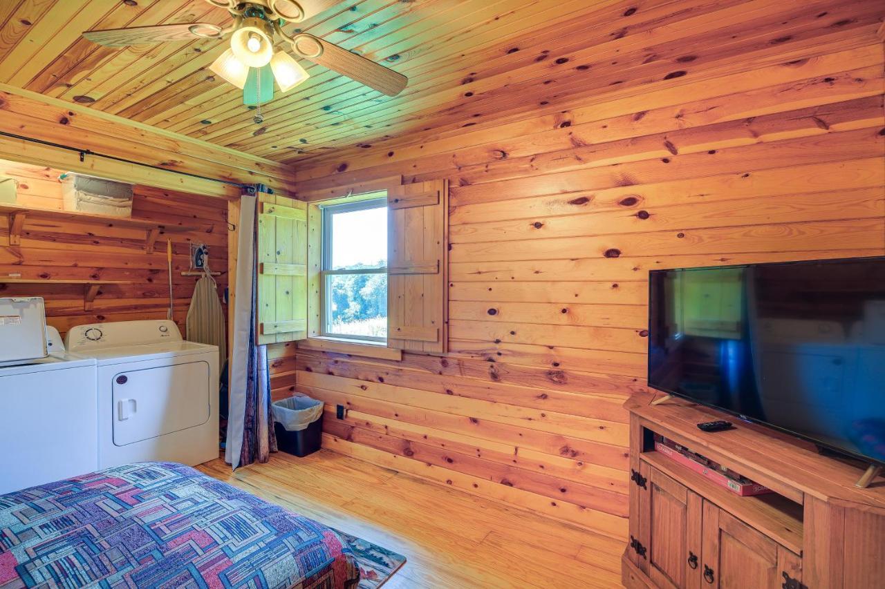 Blue Ridge Mountain Cabin With Views And Hot Tub Sparta Eksteriør bilde