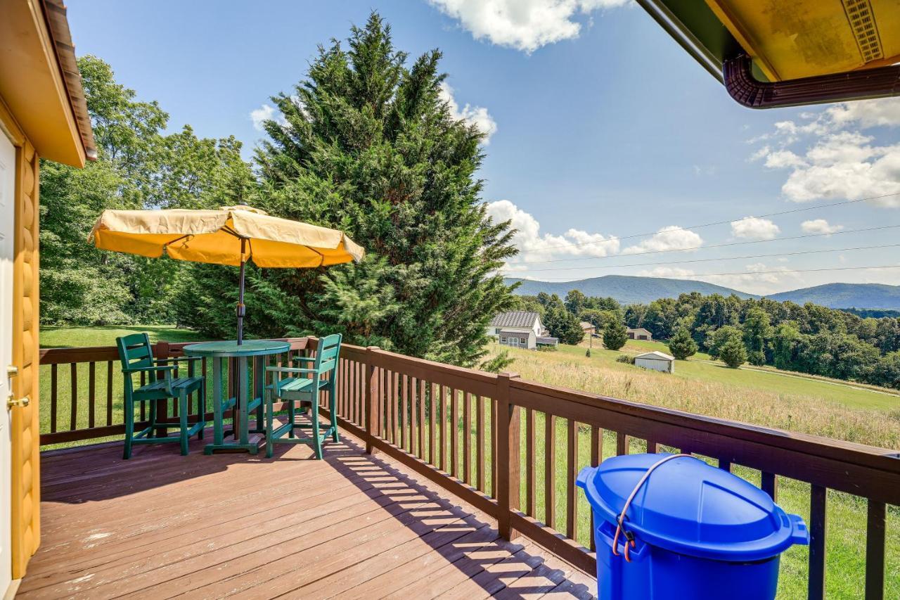 Blue Ridge Mountain Cabin With Views And Hot Tub Sparta Eksteriør bilde