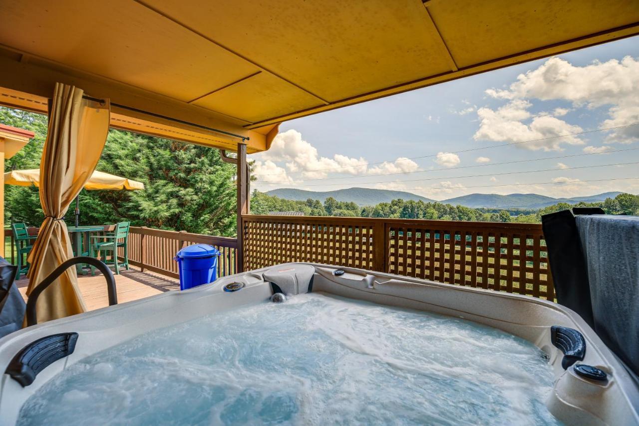 Blue Ridge Mountain Cabin With Views And Hot Tub Sparta Eksteriør bilde